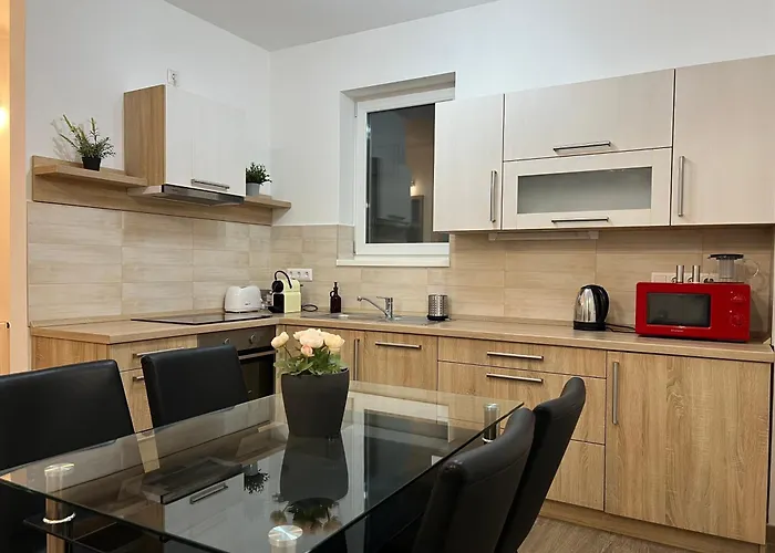 Apartament Nmg - Megyeri Ter 1a Beci